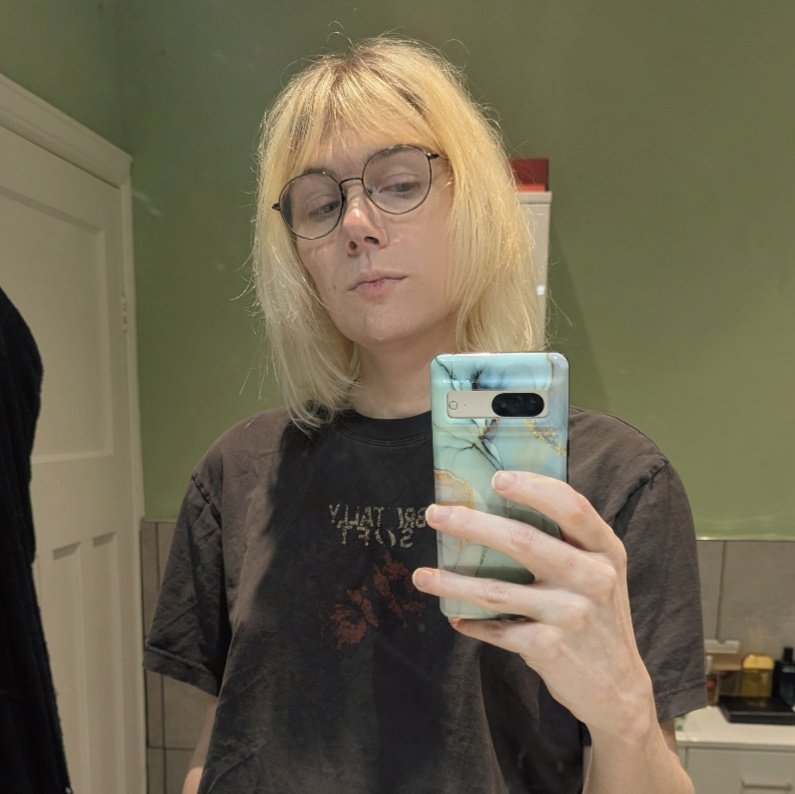 fujodemon's tweet image. Hey, reminder you can follow me on bsky too if you wanna get away from this hellhole.

I post pretty much all the same stuff there, including stream notifications, invites to my discord and dumb jokes and cum ^~^