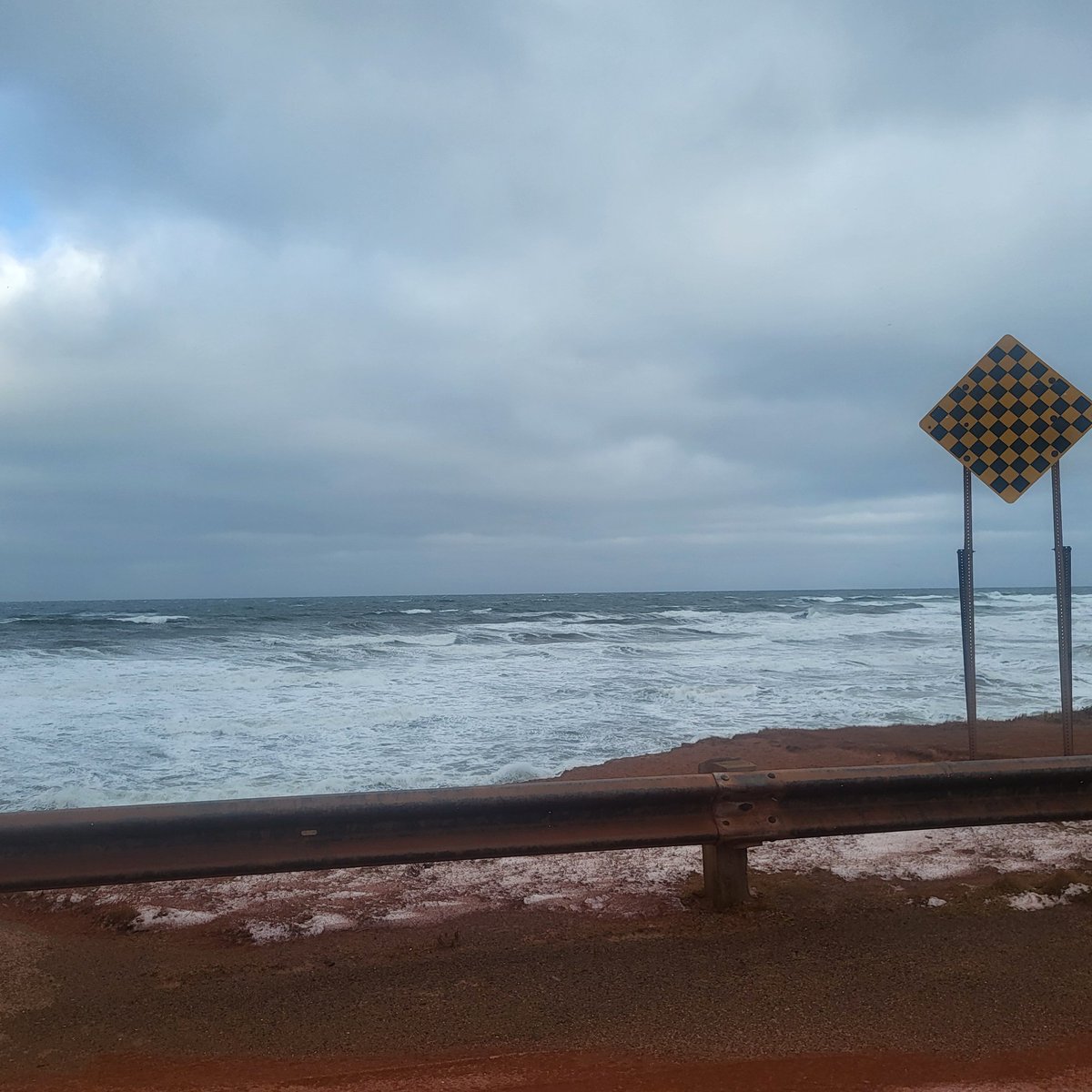 JamesPo97020057's tweet photo. Rough Christmas Sea! https://t.co/pSb0ZGsziR
