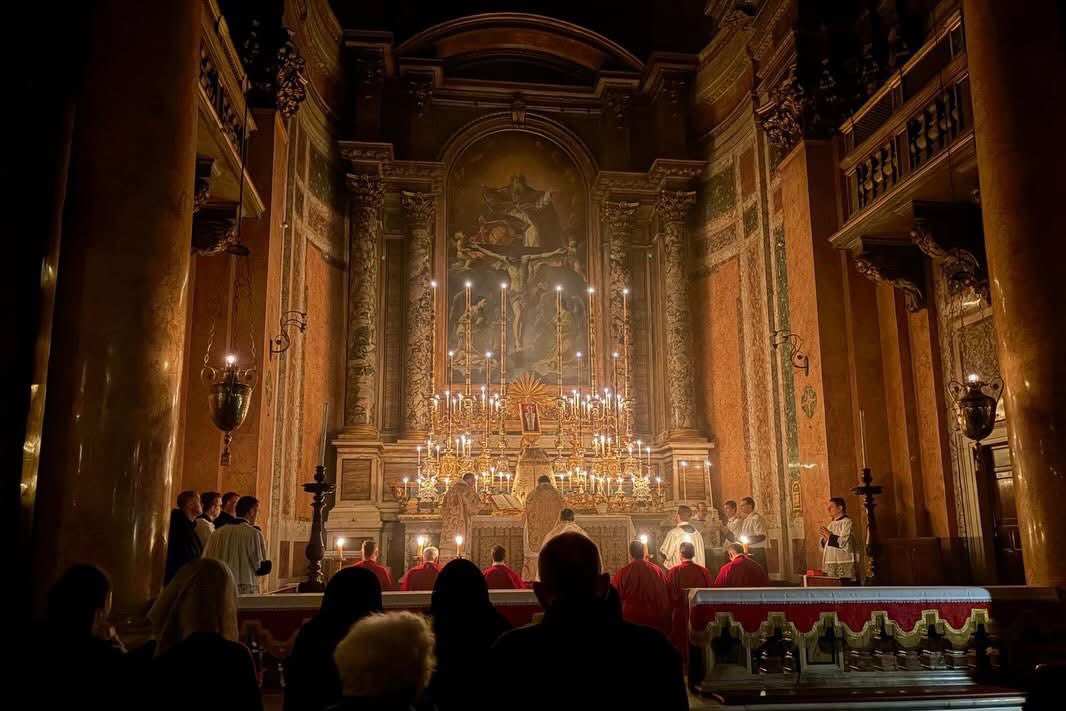 SS. Trinità dei Pellegrini tweet media