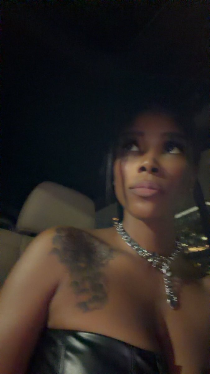 MedicallyB_'s tweet image. Houston Nights.