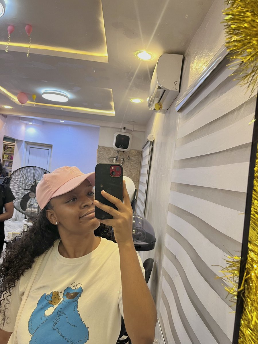 <html>
  <body>
    Hello, World!
  </body>
</html>