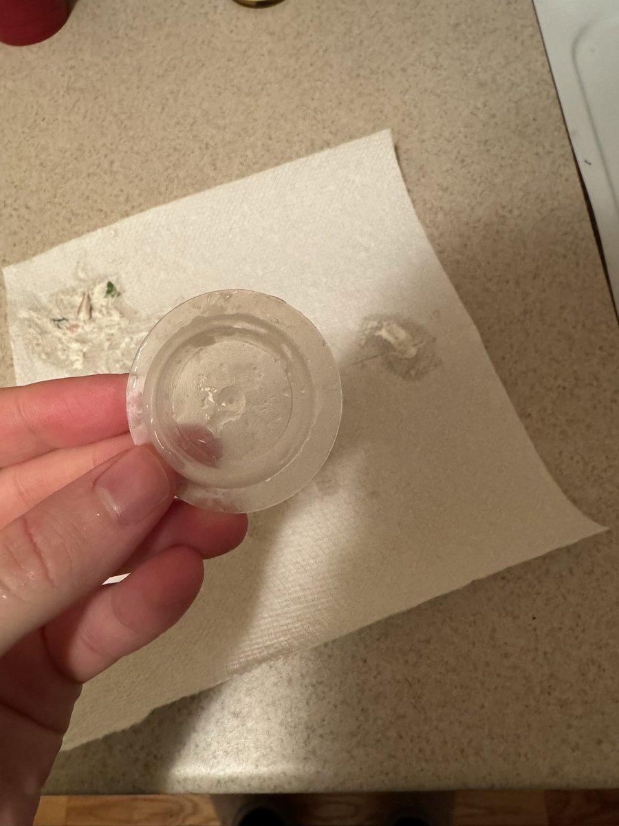 Mike6Hughes's tweet photo. @ChipotleTweets hey what’s the move when I get a fucking plastic item in my bowl. Proceed to call customer service and they give me 2 free entrees when I do not intend to eat at a chipotle again https://t.co/Podf6tptN0