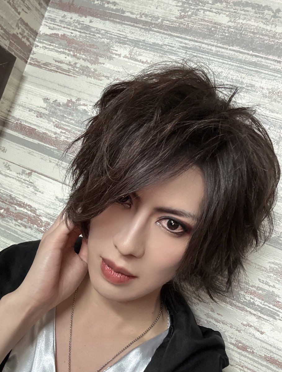 LAY ABOUT WORLD イザナ (@LAW_Izana) / Posts / X