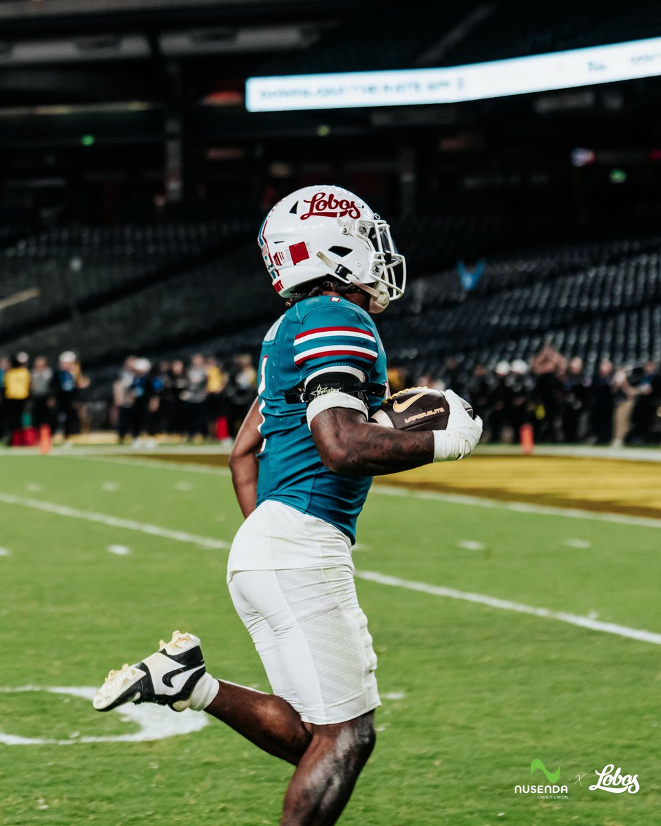 UNMLoboFB's tweet image. TD BANKSTON @ThatBoy_Bank 

Damon Bankston is the second Lobo with two 100-yard KOR TDs in the same season. 

The other was Carlos Wiggins in 2013.