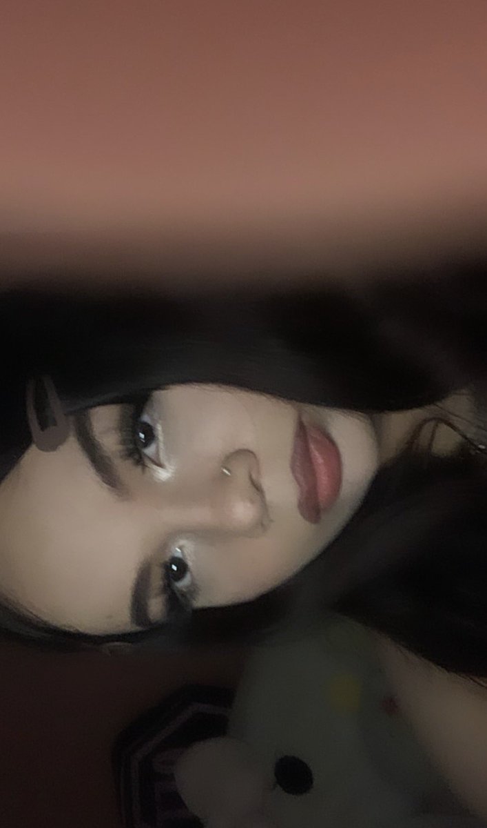 estrelladlea1's tweet photo. My face needs cum on it https://t.co/7uda9uUnbW