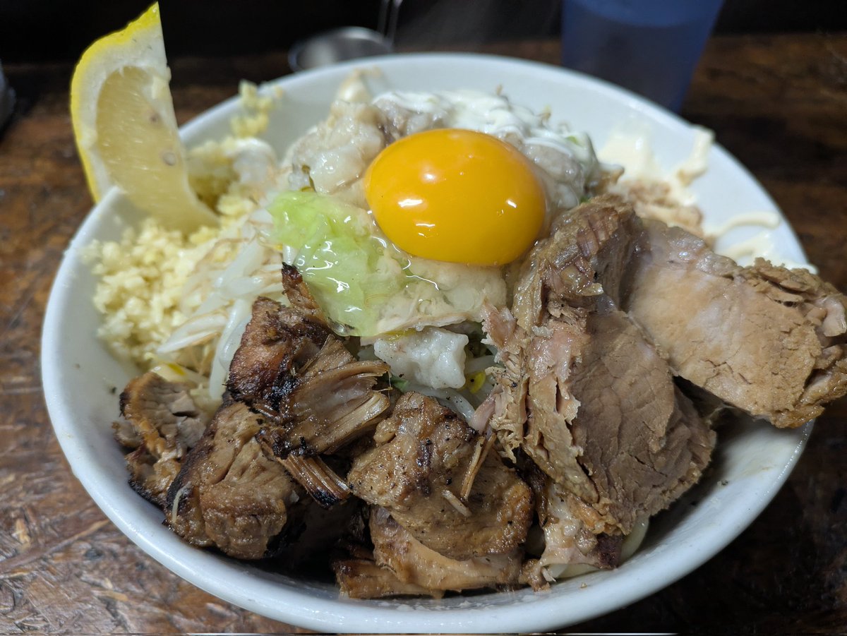 自家製麺まさき　非乳化
塩汁なし+豚増し

まさき締めしてきました🔥
麺硬で食べる最高格のレギュラー！
接客も相変わらず神がかってて本当に素敵な時間を過ごせます☺️

ご馳走さまでした👏