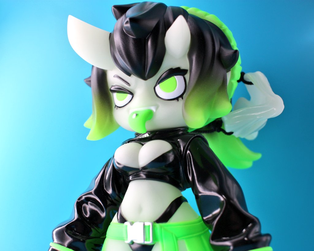 LOOK AT ME. #AMANOJAKI #emDASH #ソフビ