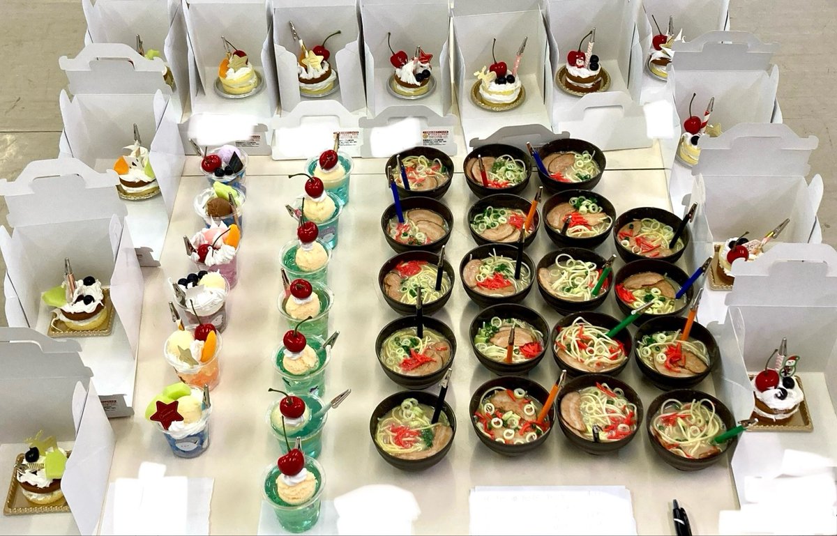 andosample's tweet image. 先日、学童さまへのクリスマス会に食品サンプル出張体験をさせていただきました🌟🎄🍰✨
複数メニューを短時間に作るのは応相談・追加料金ありで承ります🌟
大人数で、メニューが決めきれない時にオススメです😉

学童の指導員様、子ども会やPTAの役員様、イベントに困ったらぜひご相談ください♪