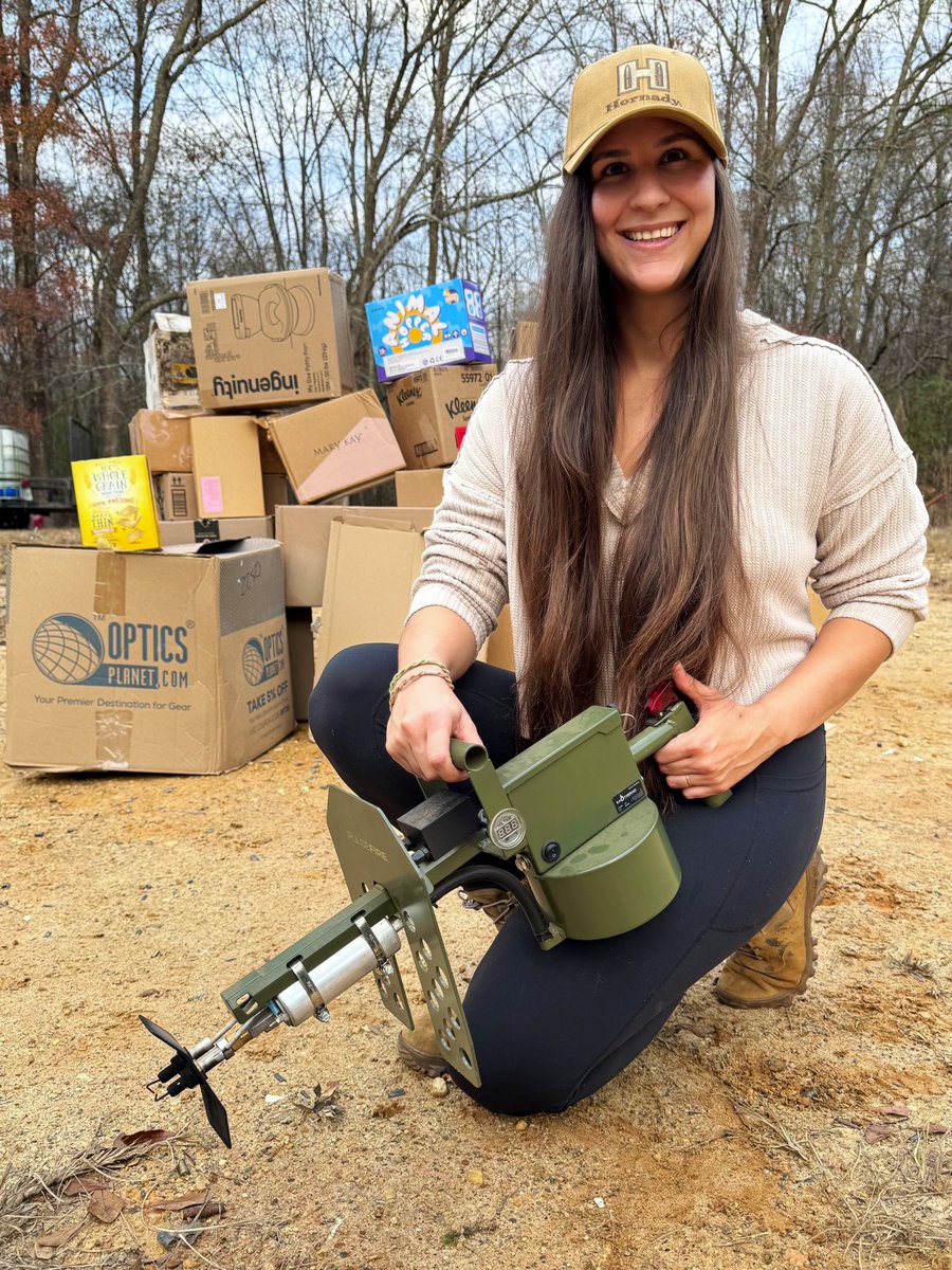 RapidFireRachel's tweet image. Gentlemen, start your flamethrowers! 🔥 It’s Boxing Day. #RapidfireRachel #BoxingDay