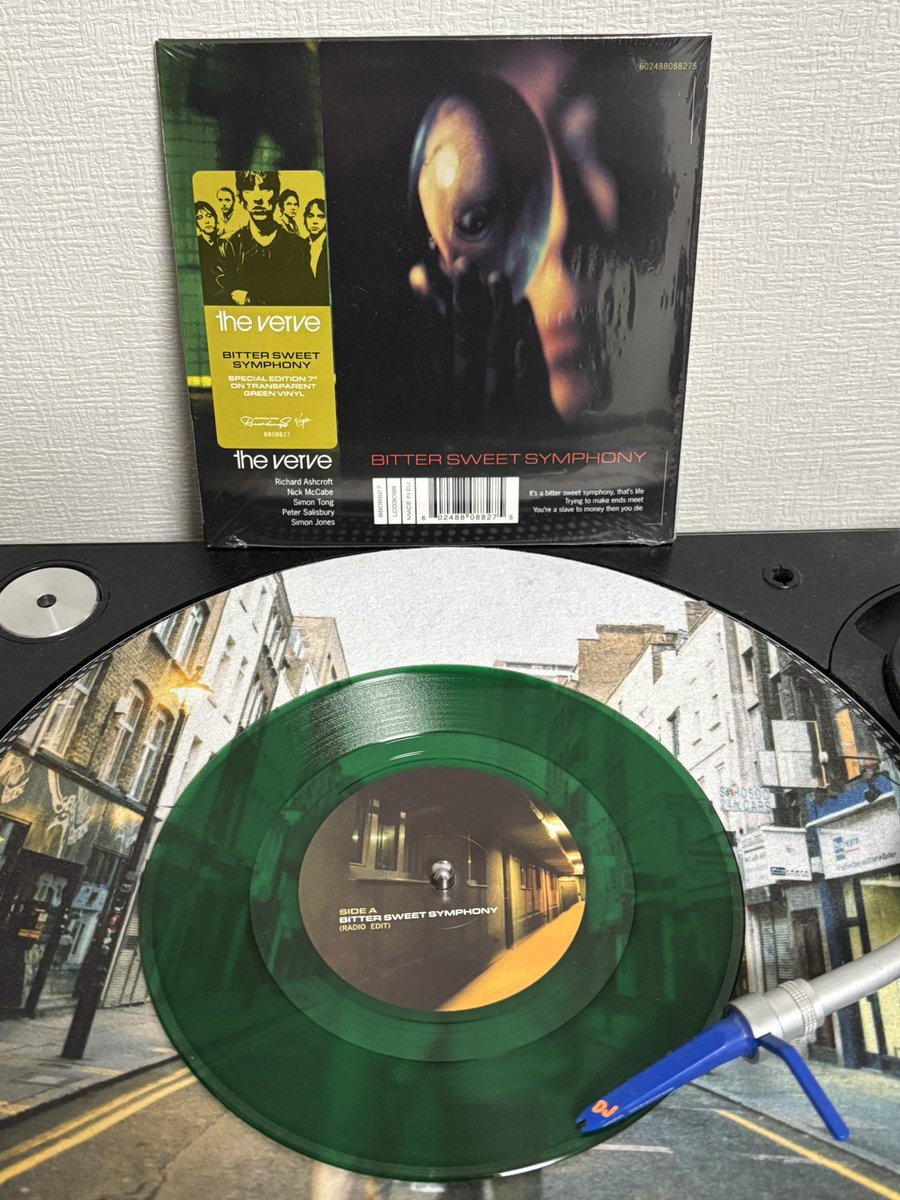 hirosupernova's tweet image. 今年購入したアナログ盤としてはラスト
…になるはず。
RA日本にも来て欲しかったけど、アジカンを見れたのはそれはそれでエモさあった。