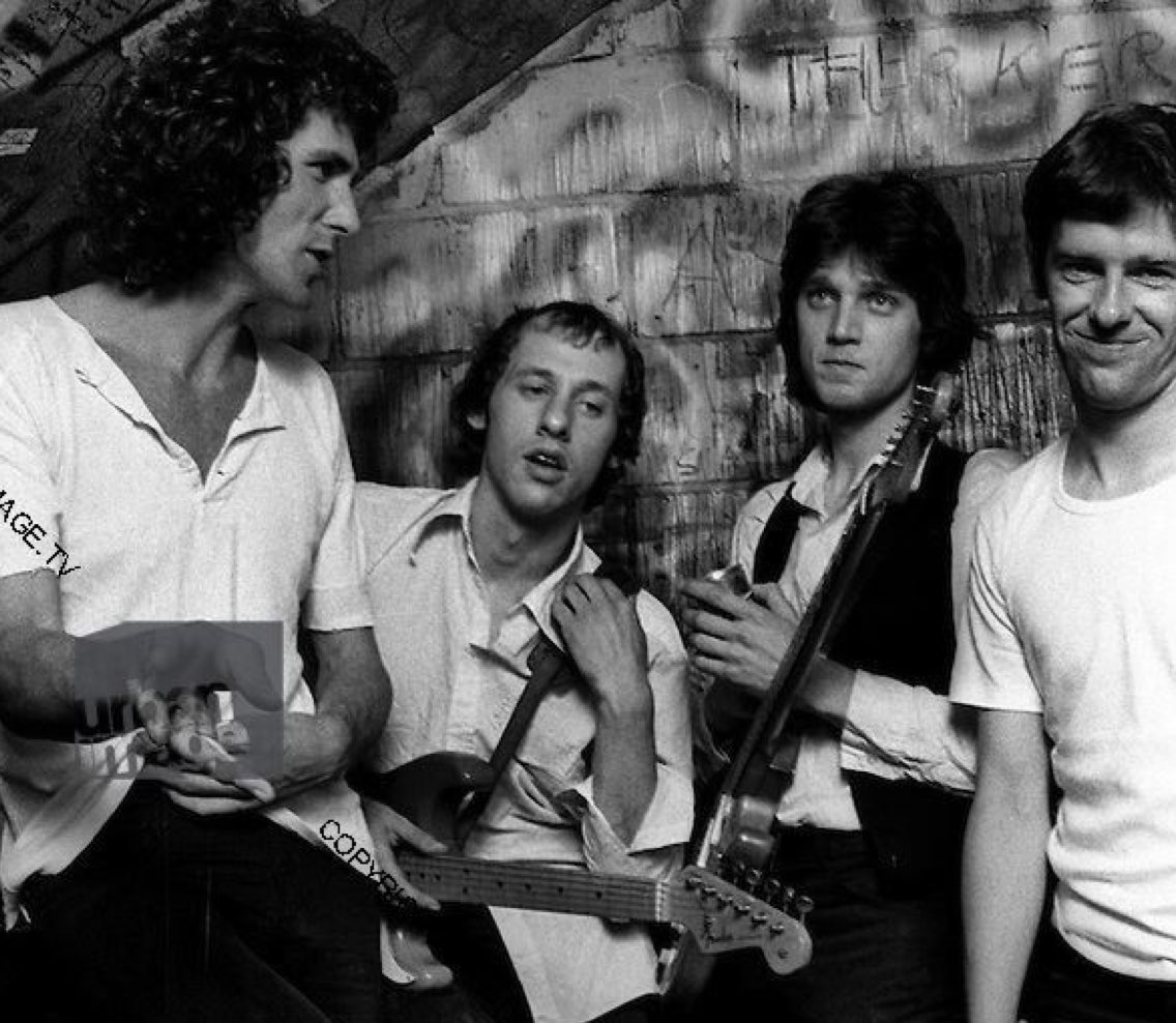 VINTAGE ROCK N’ ROLL 🎸 tweet media