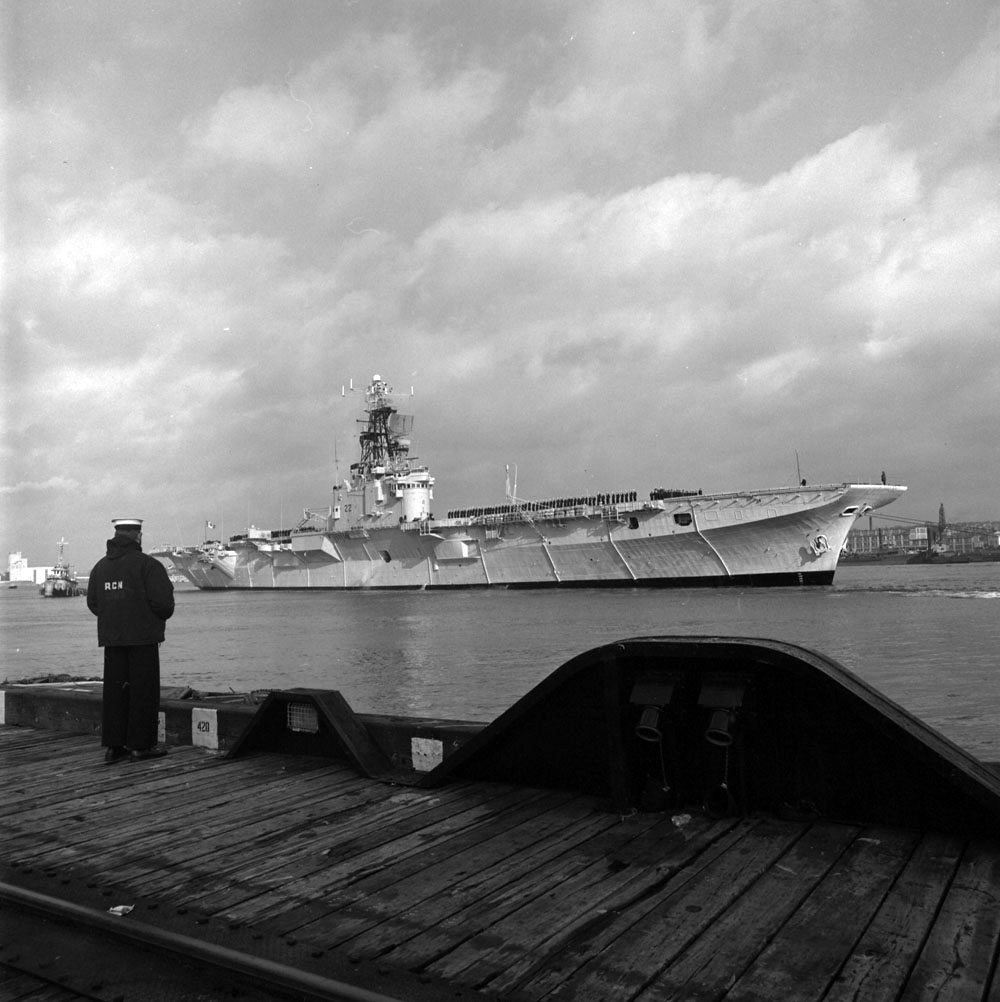 A last look at HMCS Bonaventure, 12 December 1969. (LAC e011154074-v8.jpg) #Archives #RCN