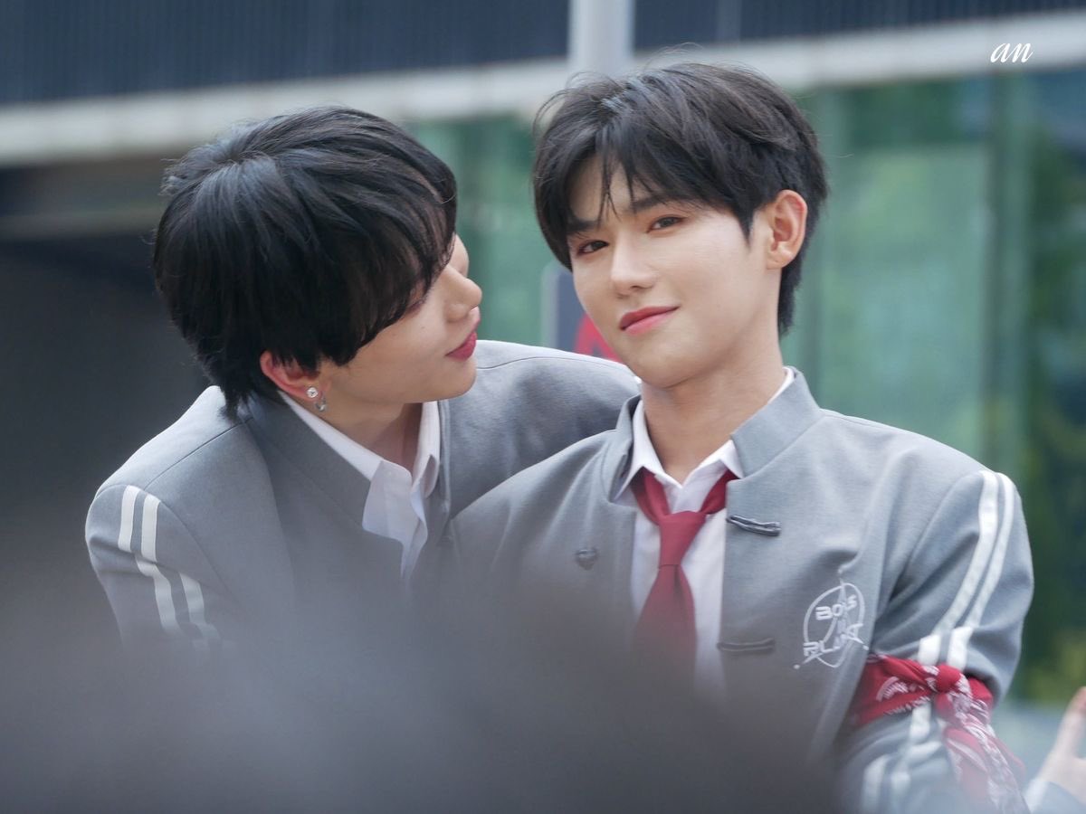yichenlvr's tweet photo. the fact that project 7 final &amp; homerace final ends on the same day but different year is crazy, yichen and lynnlynn failed to debut this time last year, but i hope today the both of them will be destined to debut together on 27/12 🫶🏻🫶🏻 https://t.co/ANpeFKkYCY