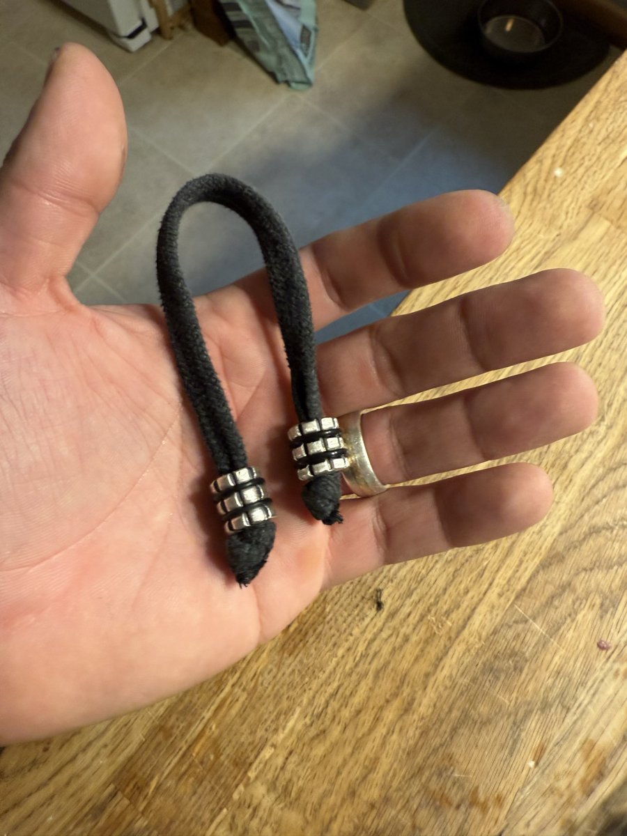 110Q240Q40Q's tweet image. #customsilver
#silver