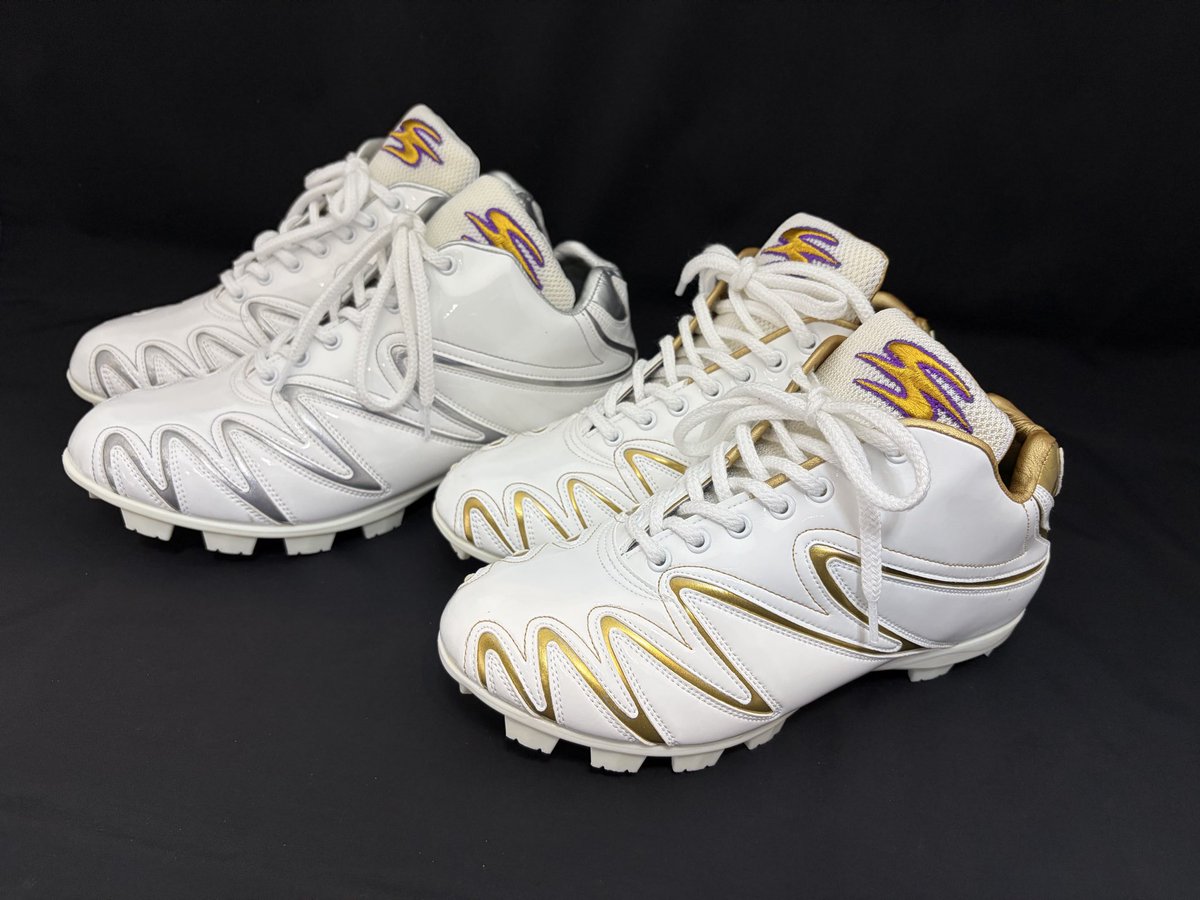 世界一カッコいいスパイク🇯🇵 圧倒的なデザイン性＆最高の履き心地で