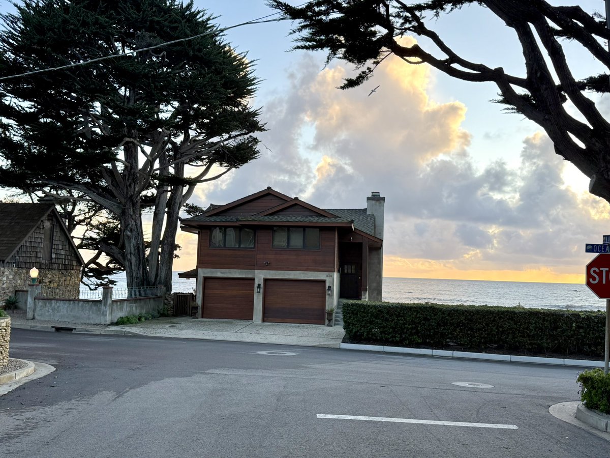 Came across this, the global tech career meta. It all ends here, at the pinnacle of human accomplishment. Doesn't matter if you live in New York, the UK, Europe, India, or on a boat.

It's all to own a single family home on the California coast overlooking the Pacific. That's it.
