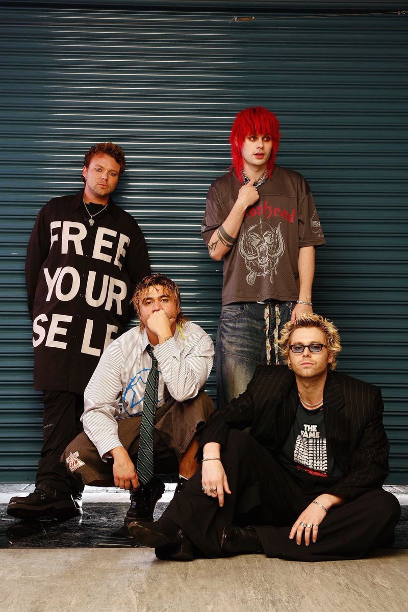 flatIinecth's tweet image. how I met them                        still with them