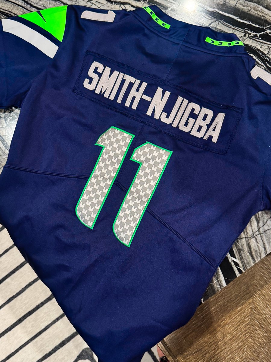 AnnieAgar's tweet image. seahawks fans, got something to add to the meetings