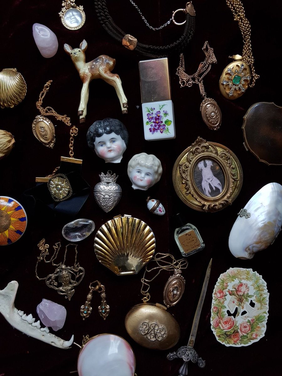 trinkets trinkets trinkets trinkets trinkets