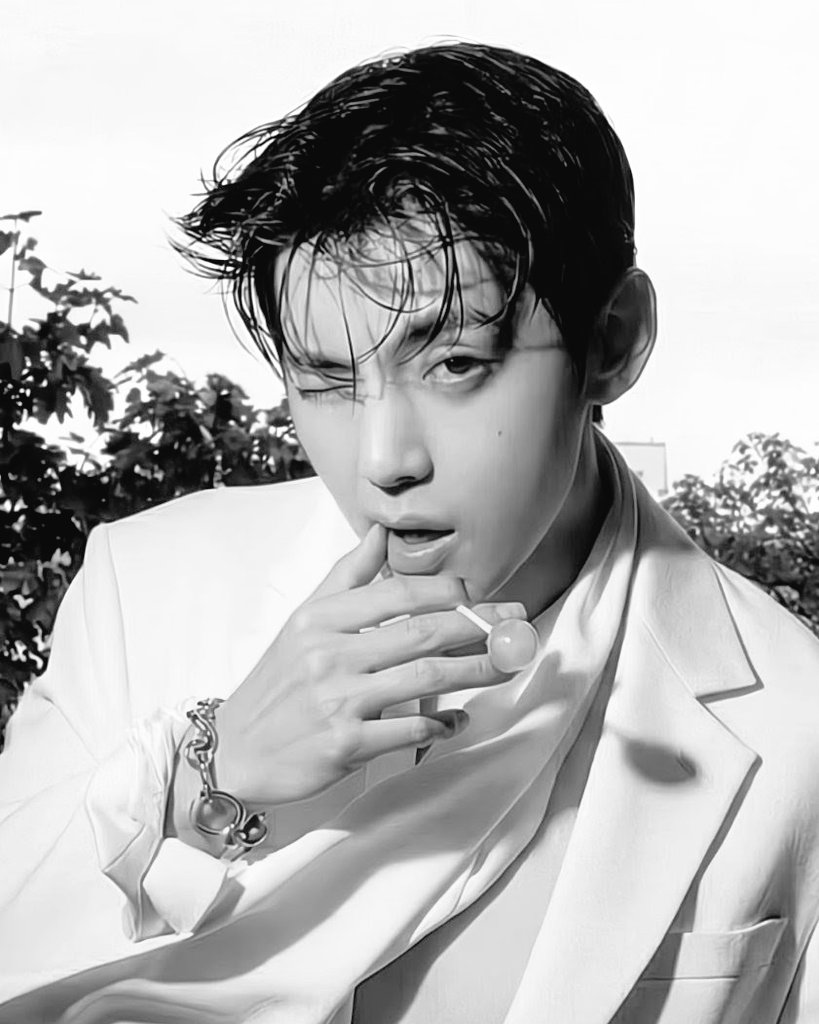 値下げしました。BTS テヒョン特大フォト❗️ Scan] GQ JAPAN 2020.10월호 NO.202