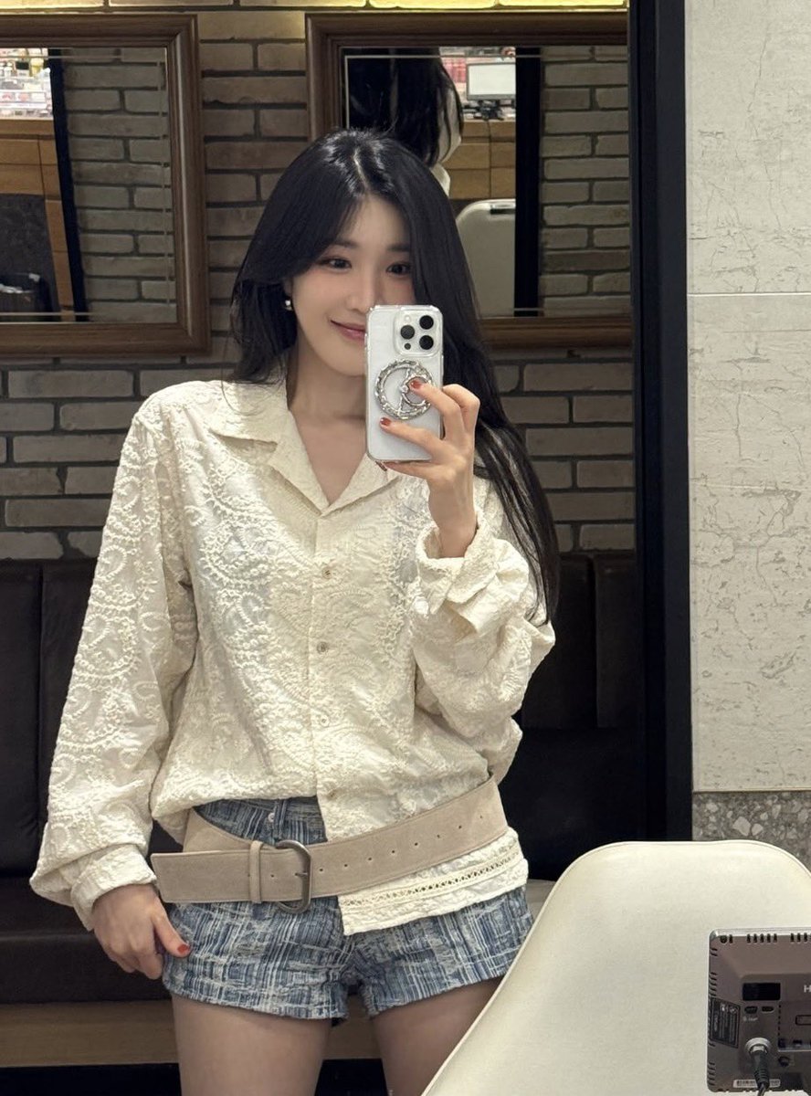 그 어떤 해를 들고와도 이번년도 행사착장을 이길 수 없음…  코디칭찬해요…ㅜㅜ