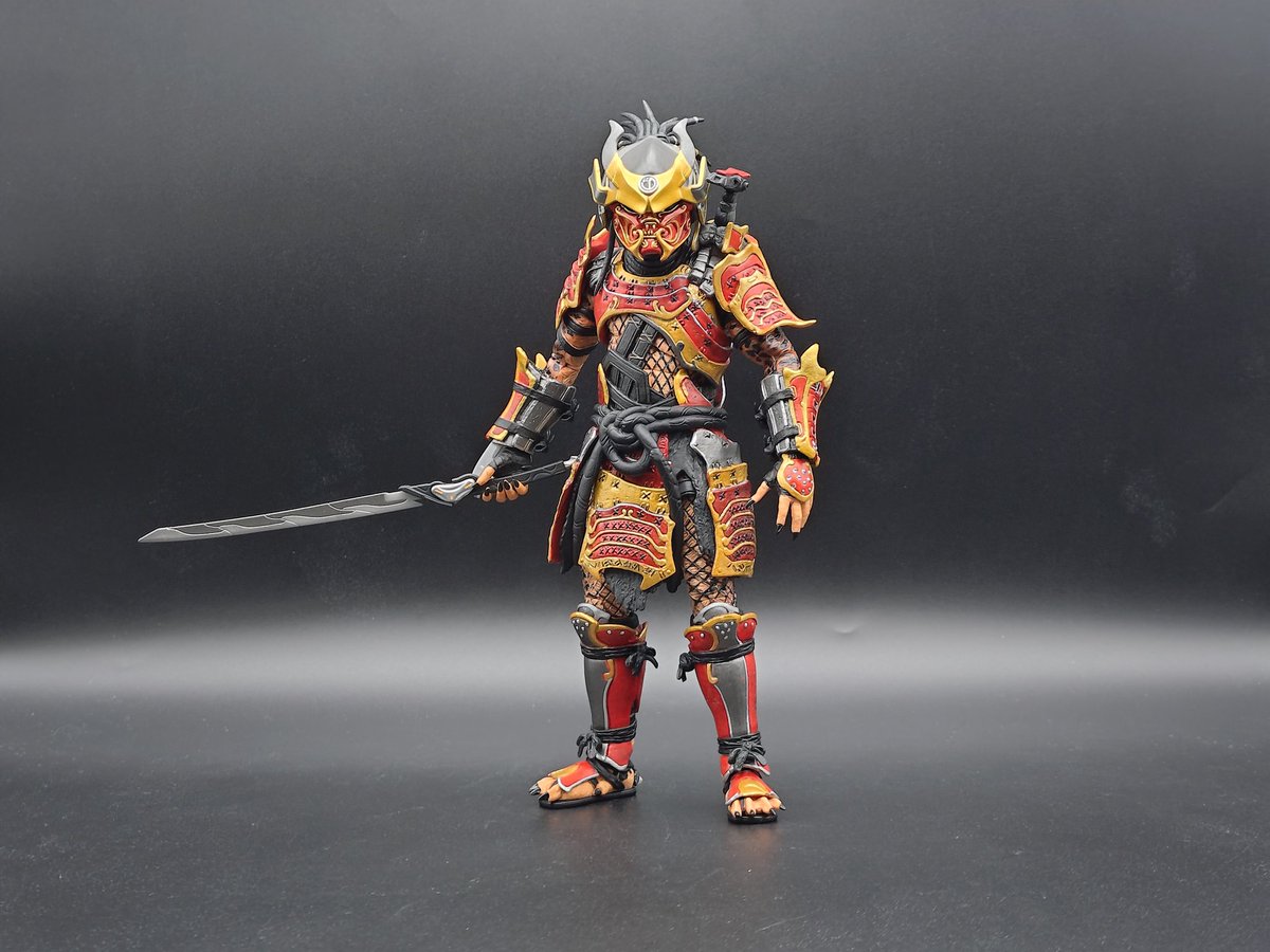 NECA サムライ プレデター、イイ…。ビッグレッドと並べられて嬉しい
