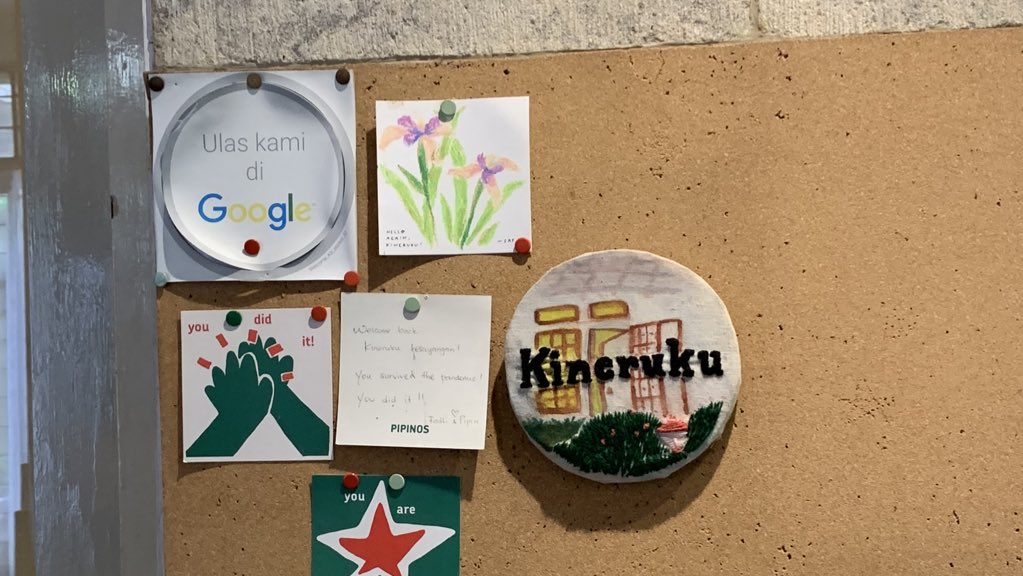 libraryofrel's tweet image. Nothing beats the feeling of walking into a great bookstore and a good spot to read &amp;lt;3

The place is Kineruku in Bandung. Always been my top list favorite place in the town♥️