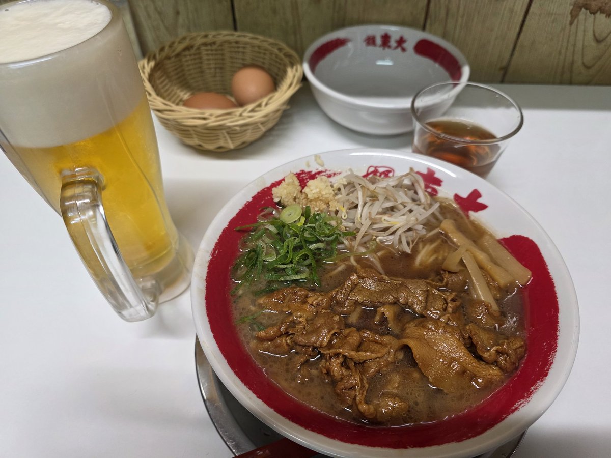 昼食は徳島ラーメン。
大道のラーメン東大。