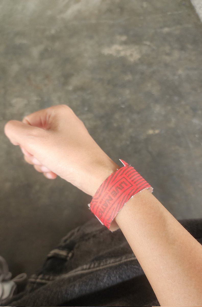 panrada_pan's tweet image. เริ่มเลย วันนี้มาหาลูกสาวคนสวย 
เข้ามาแล้วออกไม่ได้นะคะ กันรั้วยาววนรอบเลย เพื่อเวลาต่อแถวเข้ามาด้วยนะคะ ตรวจ2ชั้น
#BABYMONSTERinBkk
#LOVE_MONSTERS #ASIA_FANCONCERT #LOVEMONSTER_IN_BKK