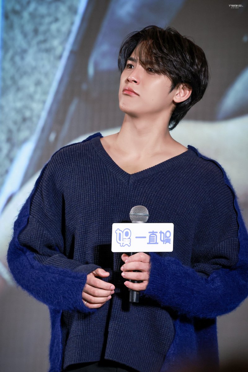 251227 이즈워 시작처럼 🖤 #민규 #MINGYU #세븐틴 #SEVENTEEN