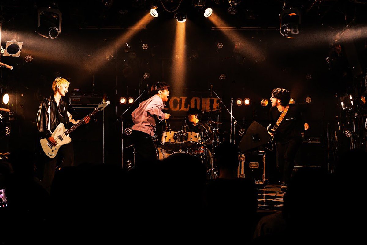 AUTHENTIONAL_JP's tweet photo. ⛓️Live Photo⛓️

2025.12.23(Thu)
渋谷CYCLONE&amp;GARRET
CYCLONE年末企画 / 2 VENUES CIRCUIT EVENT
SHIBUYA CYCLONE YEAR END SPECIAL!!

📸: @yohira_noir 

#AUTHENTIONAL
@authentional_vo 
@Takayuki_Authen 
@authen_drums
sprt @pikaochin https://t.co/5dRxXZ4b6b