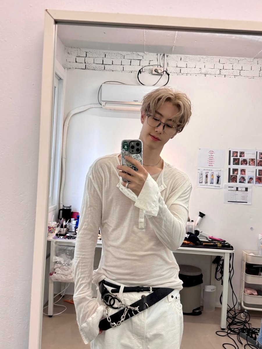 Worldwide Mark Tuan tweet media