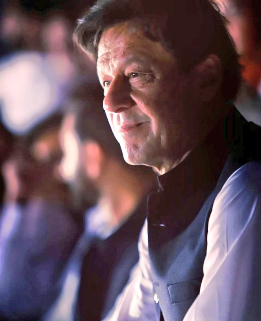 FatimaPTI_IK's tweet photo. یہ شخص قوم کا عشق ہے ۔۔۔۔۔ https://t.co/ERpb4Evsp0