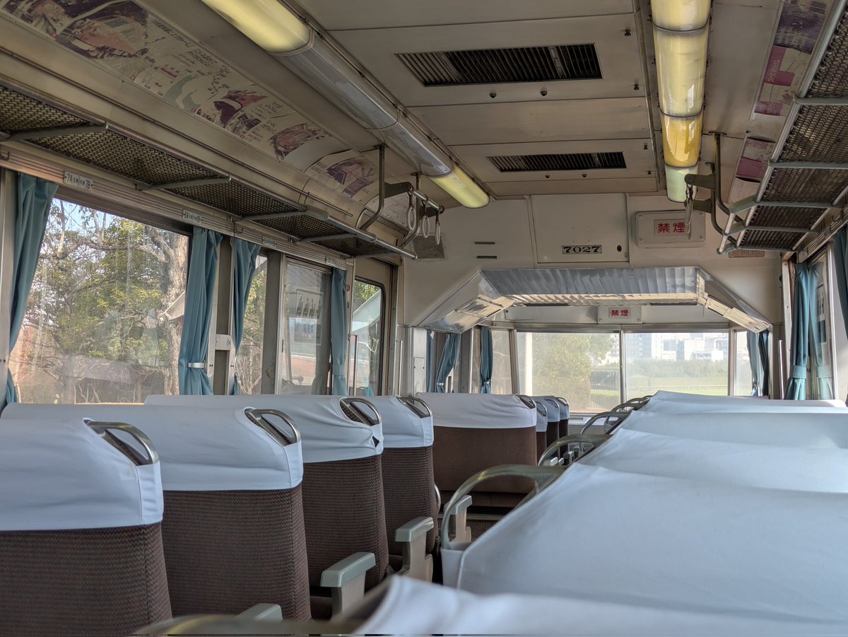 また約5カ月ぶりに車内へ。どこの座席座っても快適。