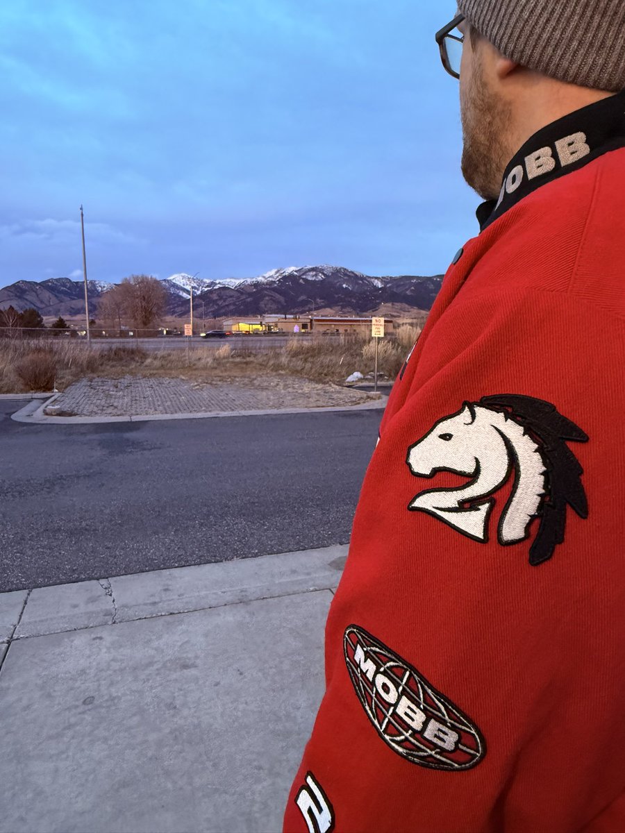 cybernetics2001's tweet photo. Gotta rep in the Rockies @PioneersGG still waiting on the invite 😤 https://t.co/gTSY7QbNzJ