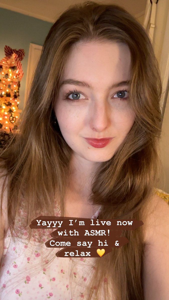 extraseedless's tweet image. Yayyyy I’m live nowww twitch.tv/extraseedless