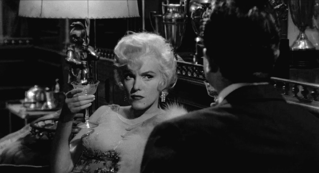 EvaArriagaD's tweet photo. 🎥 'Some Like It Hot' (Billy Wilder, 1959). https://t.co/0QaGO4ybNd