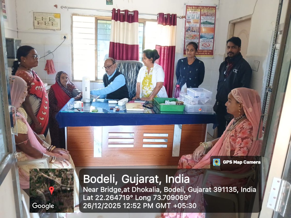dieco_cu_health's tweet photo. NCD દિવસ નિમિતે આયુષ્માન આરોગ્ય મંદિર બોડેલી ખાતે તાલુકા હેલ્થ ઓફિસર શ્રી બોડેલી ડૉ .વિકાસ રંજન દ્વારા ચાલી રહેલ NCD સ્ક્રીનીંગ કામગીરી ની મુલાકાત લીધી.જેમા કઈ રીતે વધુ સારી કામગીરી કરી શકાય તે અંગે તેઓ દ્વારા કર્મચારીઓ ને માર્ગદર્શન આપવામા આવ્યુ.
#NCDDAY https://t.co/knc5iKlzeF
