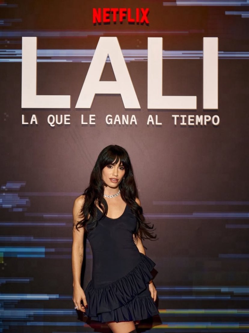 lali_iinfo's tweet photo. Diciembre:
- el 4 Salió su documental “LALI: La Que Le Gana Al Tiempo” y se posicionó en varios países en el puesto #1 del top 10 en Netflix.
#LaliLaQueLeGanaAlTiempo
- Cerro el año con su Último show en el Estadio Velez el 16 de diciembre.
#LaliEnVelez https://t.co/enPfE0BD91