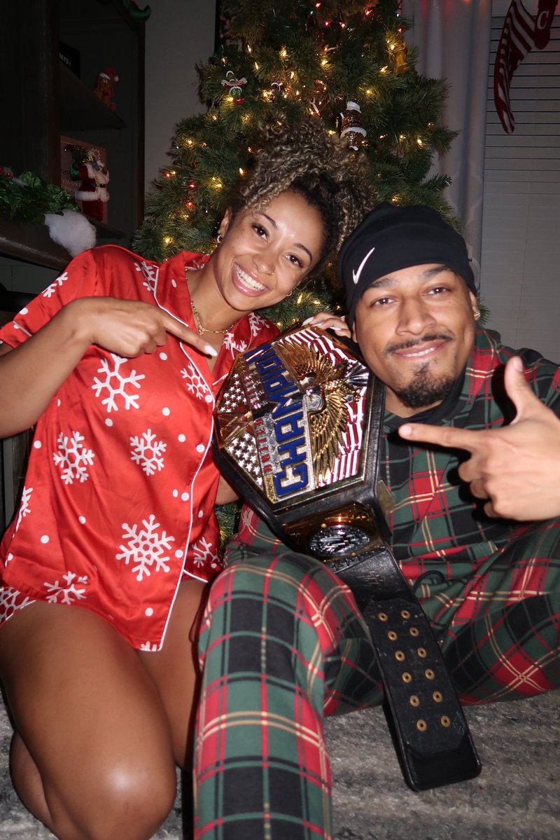 kelani_wwe's tweet image. Feels like Christmas all over again ❤️🇺🇸🏆 @Carmelo_WWE
