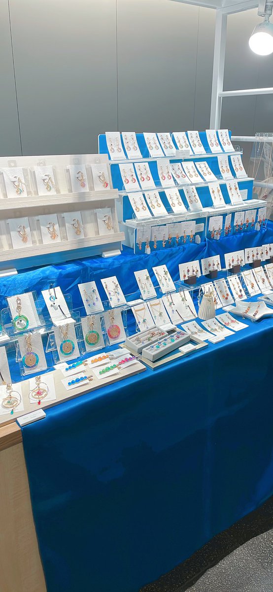 チカホにて
セレクトマーケット始まりました✨
(地下歩行空間　９番出口近く)

18:00までお待ちしております！

<a href="/SelectMarket13/">SelectMarket</a> 
#セレクトマーケット