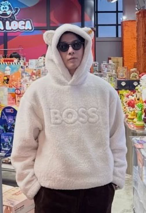 mewnieshi's tweet image. uncle bear and baby bear 🥹🤏🏼

@HUGOBOSS 
#BeYourOwnBOSS
@MSuppasit 
#MewSuppasit  
#มิวศุภศิษฏ์ ︎︎︎︎