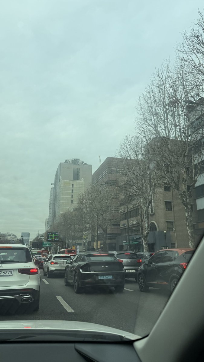 chrishya_'s tweet image. 오랜만에 서울 나들이 ㅋ