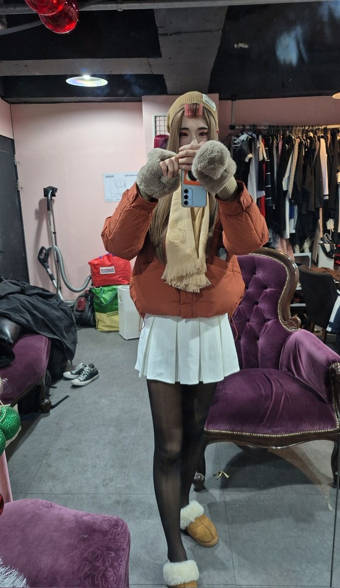 루미, 다연, 몽실이의 서울 나들이 

#비비드 #예쁜스텝 #숙취 #서을 #일단 멀다 #헐벗음