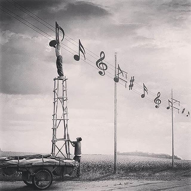 Q.E.P.D.
Murió Daniel Piazzolla.
Hijo de Astor Piazzolla.
Que ese genio, tu padre, te espere con su bandoneón en alas.

youtube.com/watch?v=h0ha2Z…