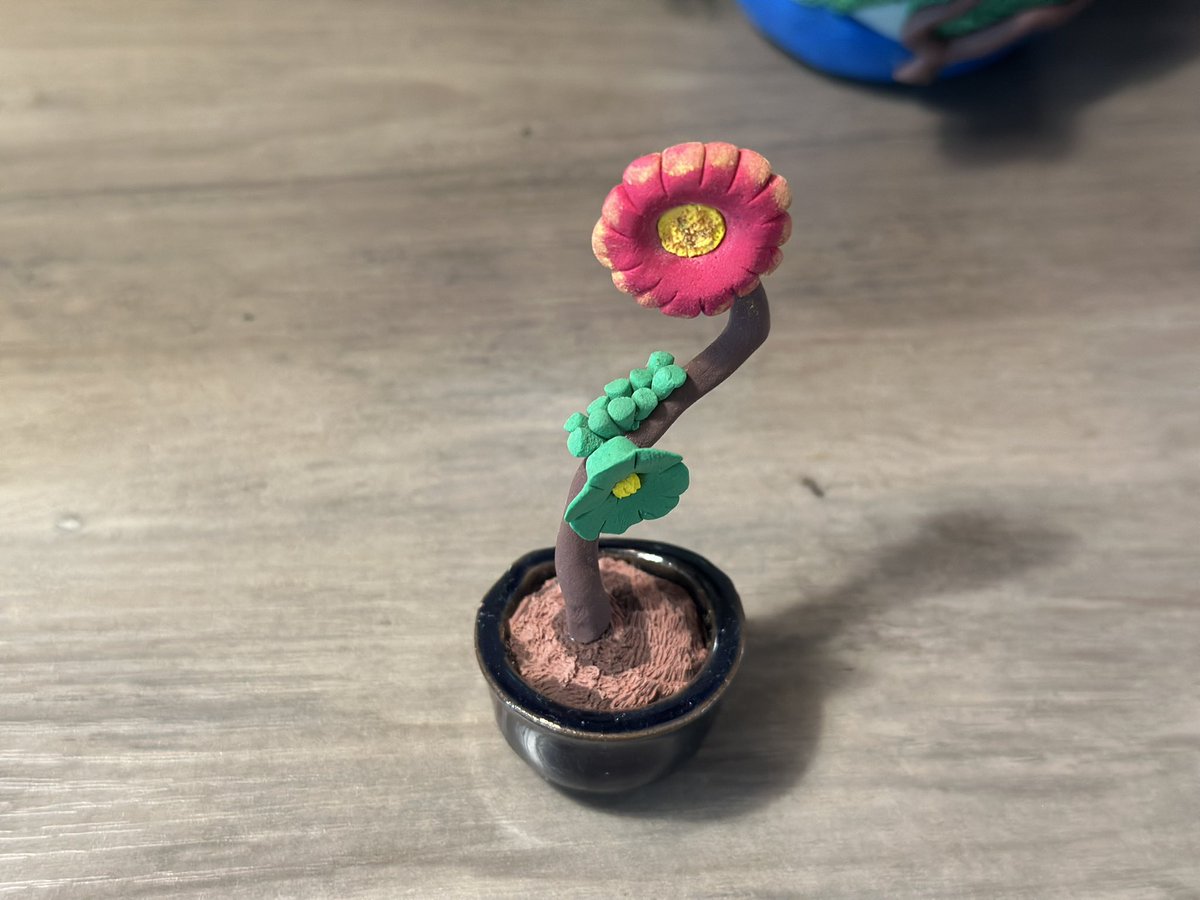 sneeeze.base.shop/items/129769702

クレイミニ盆栽🌳🌺🌼
#clay_art
