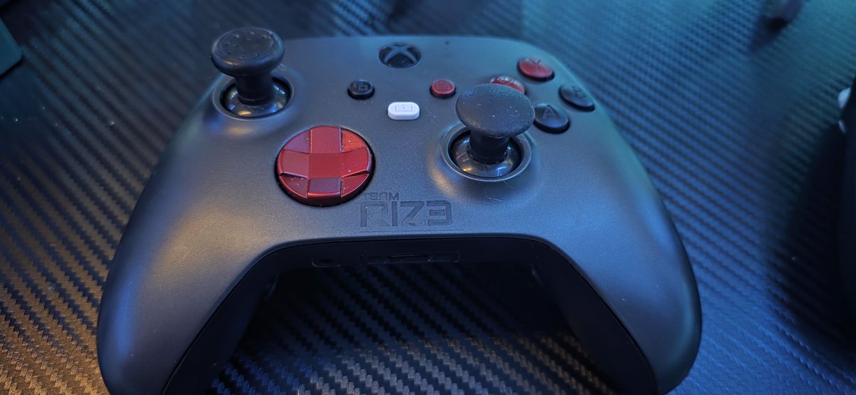 WE ARE ADDING A CUSTOM XBOX CONTROLLER TO THE GIVEAWAY
STILL HAVE 3 CASH PRIZES LEFT AS WELL
twitch.tv/cynzy_