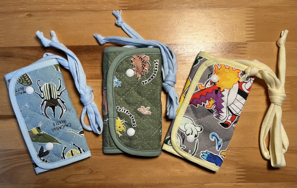 クリスマスもお正月も
病院で過ごす子どもたちがいます
点滴が外せない子もたくさん

#CVカテーテル保護カバー
恐竜🦖柄、虫🐝柄
キャラクター柄の
3種リクエストいただきました
どれも元気をくれそうな柄です💪

#PICCカバー
もお作りします

smilinghpj.org/medicalgoods/i…