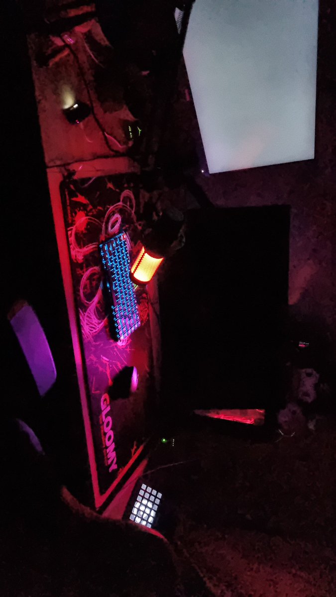 zephhrow's tweet photo. ♡ moot hunt (bmf or else)
୭ 21, they/them
୭ reading, gaming, movies, music
୭ val, ow2, minecraft, fort, etc
୭ shitposter
୭ minor DNI
#moothunting #promotwt #booktwt #anitwt #gamingtwt #valtwt #val #owtwt #valoce https://t.co/FJ4gLhDltu