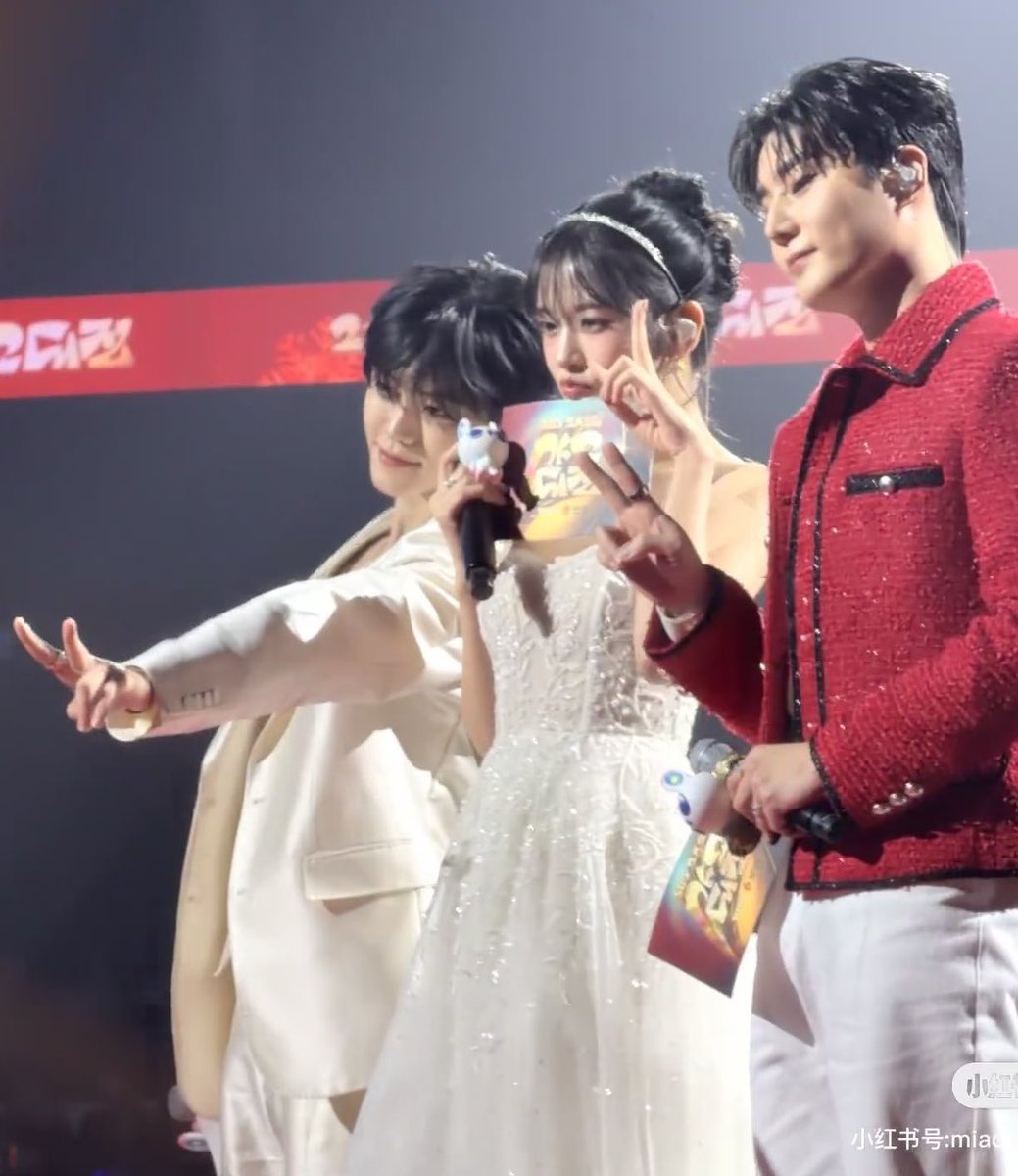 jaeminners's tweet image. literally my new favorite mc trio!!! @ sbs gayo please make sure to keep this one for a long time 🥹